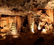 Чем уникальны пещеры Дракона на острове Майорка?