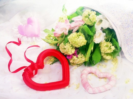 Сердечки, цветы