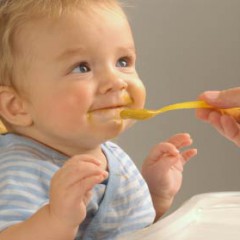 Приучаем малыша правильно кушать
